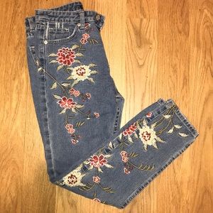 FLORAL MOM JEANS